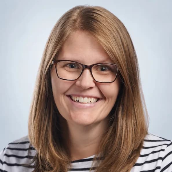 Portrait of Cassie Heslop